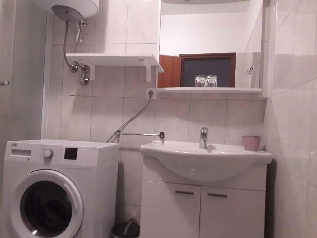 Apartment In Lopar With Two-Bedrooms 2